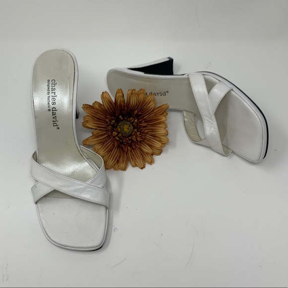 Charles David White Leather Slip On Heels - Picture 1 of 13